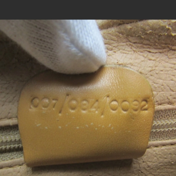 Gucci GG Canvas Ocher Color Shoulder - Picture 8 of 10